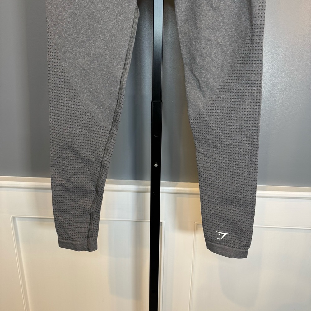 Gymshark Seamless High Waisted Leggings Gray Size L - Picture 9 of 11